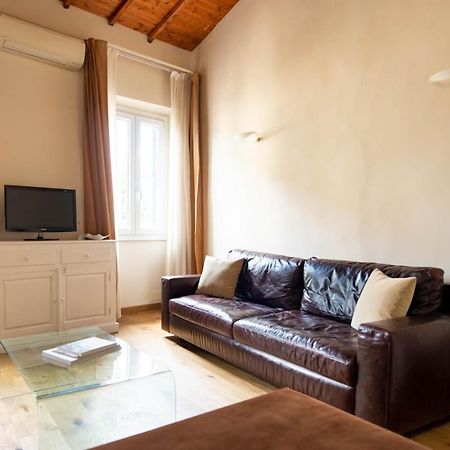 Modern, Bright Near Boboli Gardens & Santo Spirito - Homeunity Florence Exterior photo