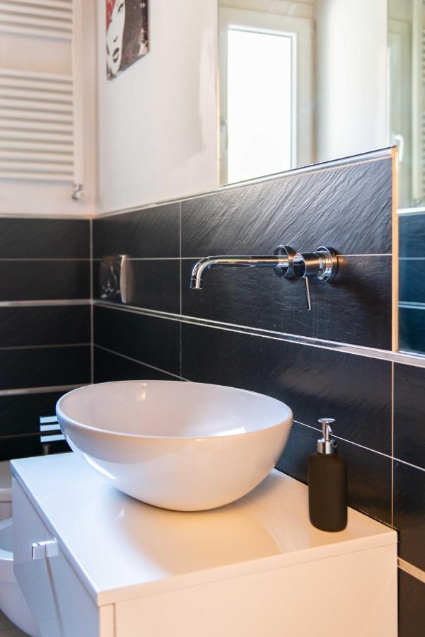 Modern, Bright Near Boboli Gardens & Santo Spirito - Homeunity Florence Exterior photo
